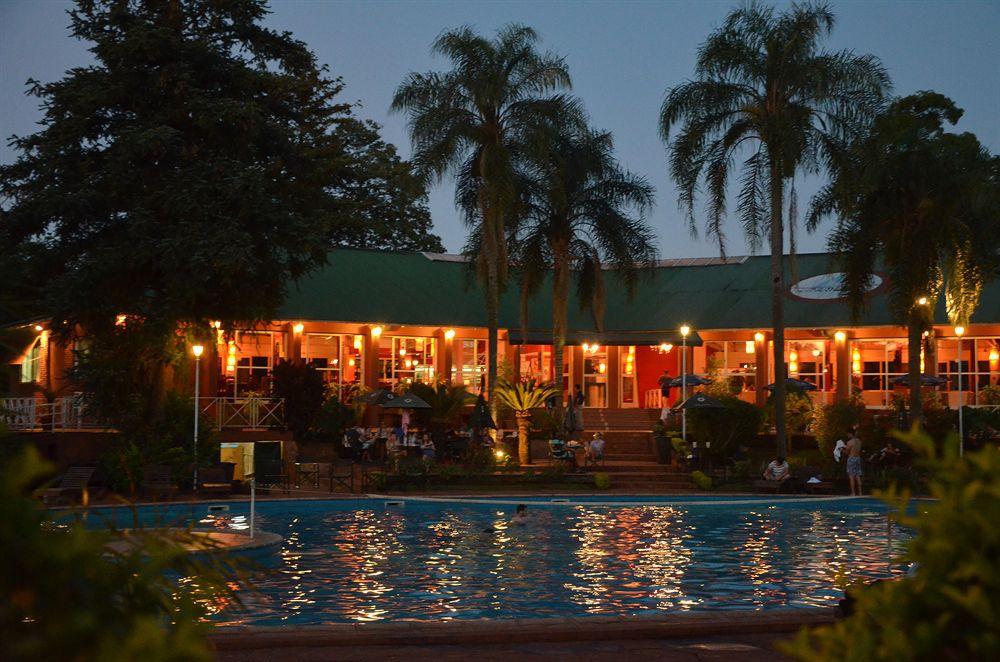 Iguazu Inn Hostel プエルト・イグアス エクステリア 写真