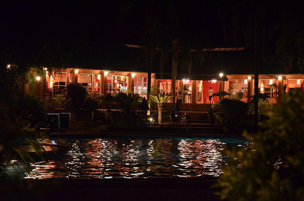 Iguazu Inn Hostel プエルト・イグアス エクステリア 写真