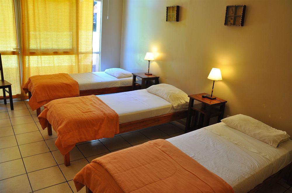 Iguazu Inn Hostel プエルト・イグアス エクステリア 写真