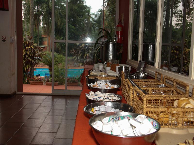 Iguazu Inn Hostel プエルト・イグアス エクステリア 写真