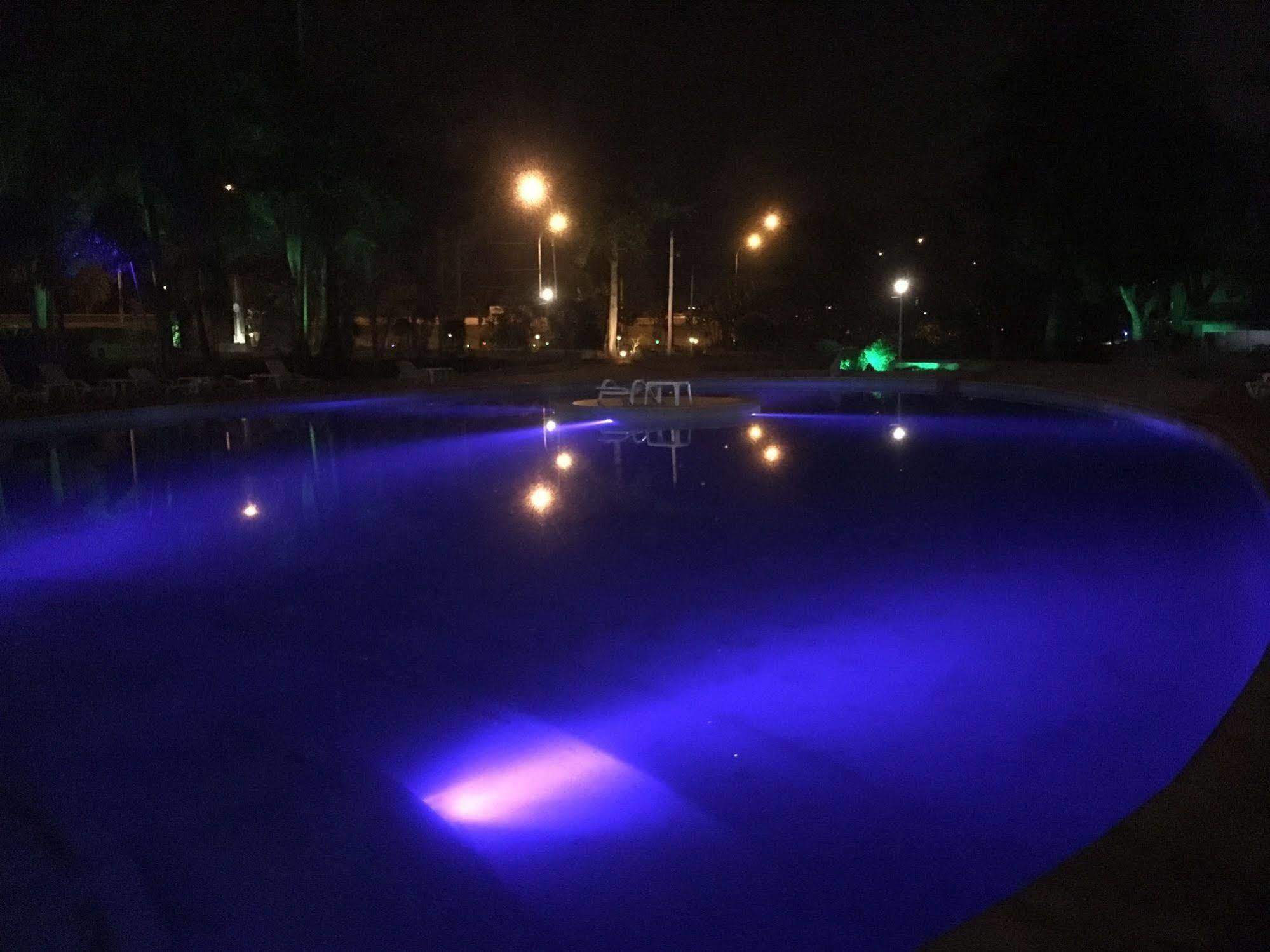Iguazu Inn Hostel プエルト・イグアス エクステリア 写真