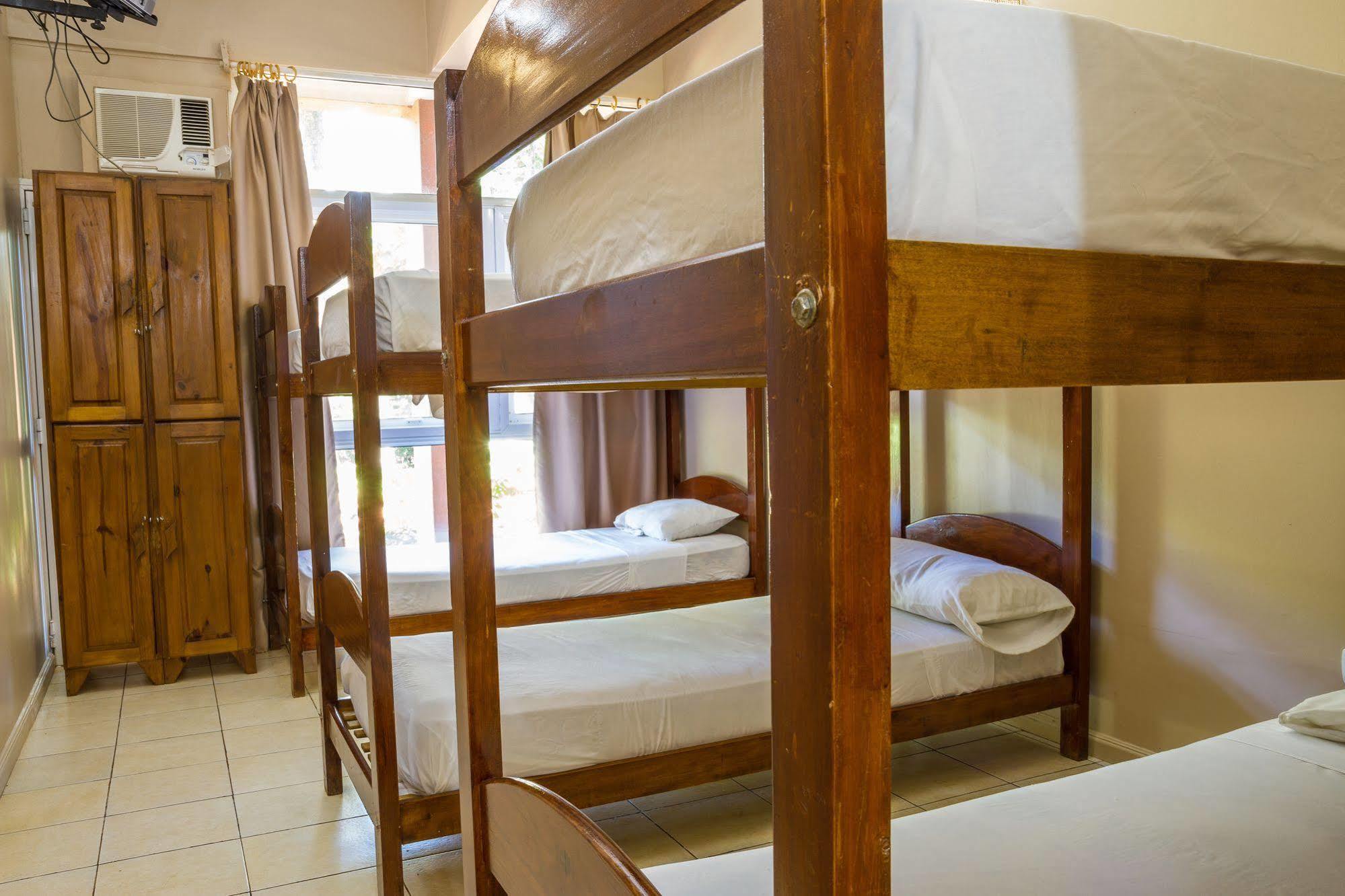 Iguazu Inn Hostel プエルト・イグアス エクステリア 写真